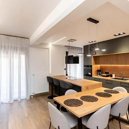 Rusion Fortress Apartment